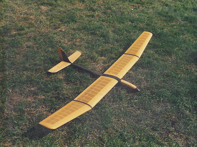 balsa wood gliders best flight